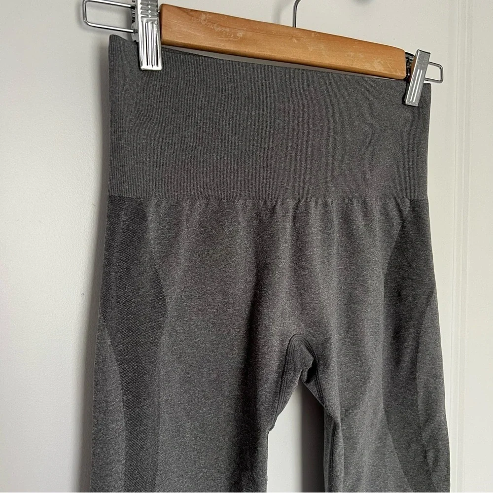 NVGTN Seamless Contour Leggings  size S - Picture 7 of 9